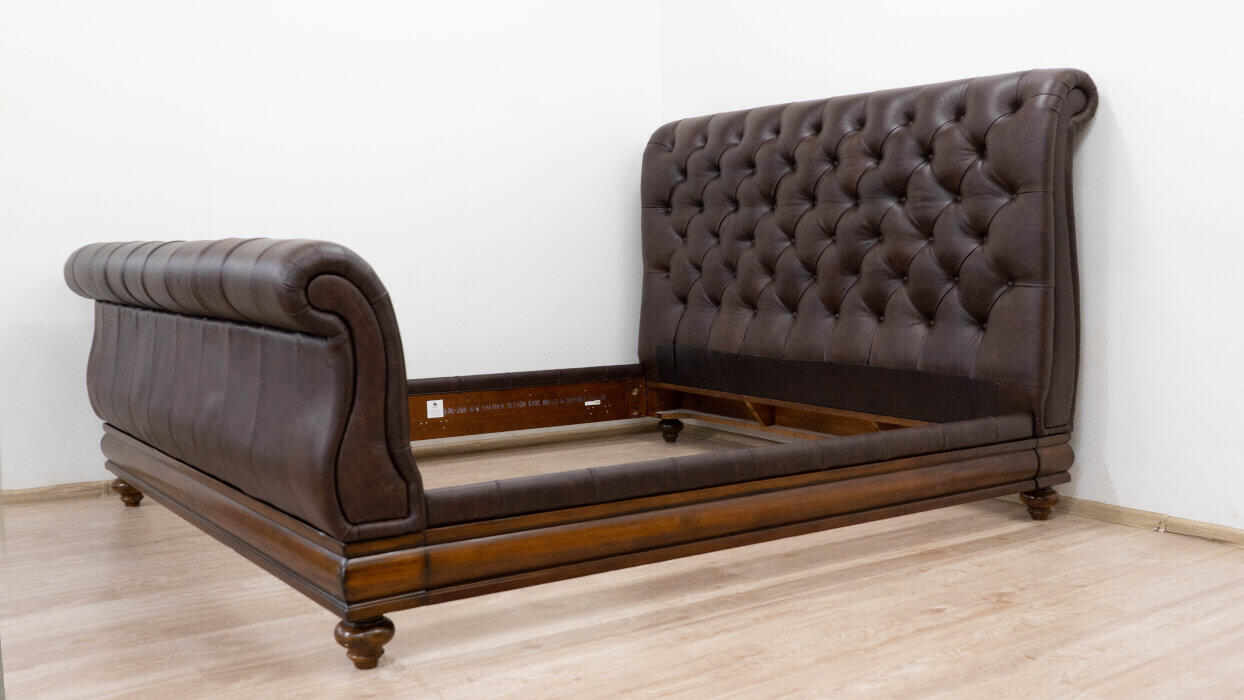 О184 кровать  после реставрации