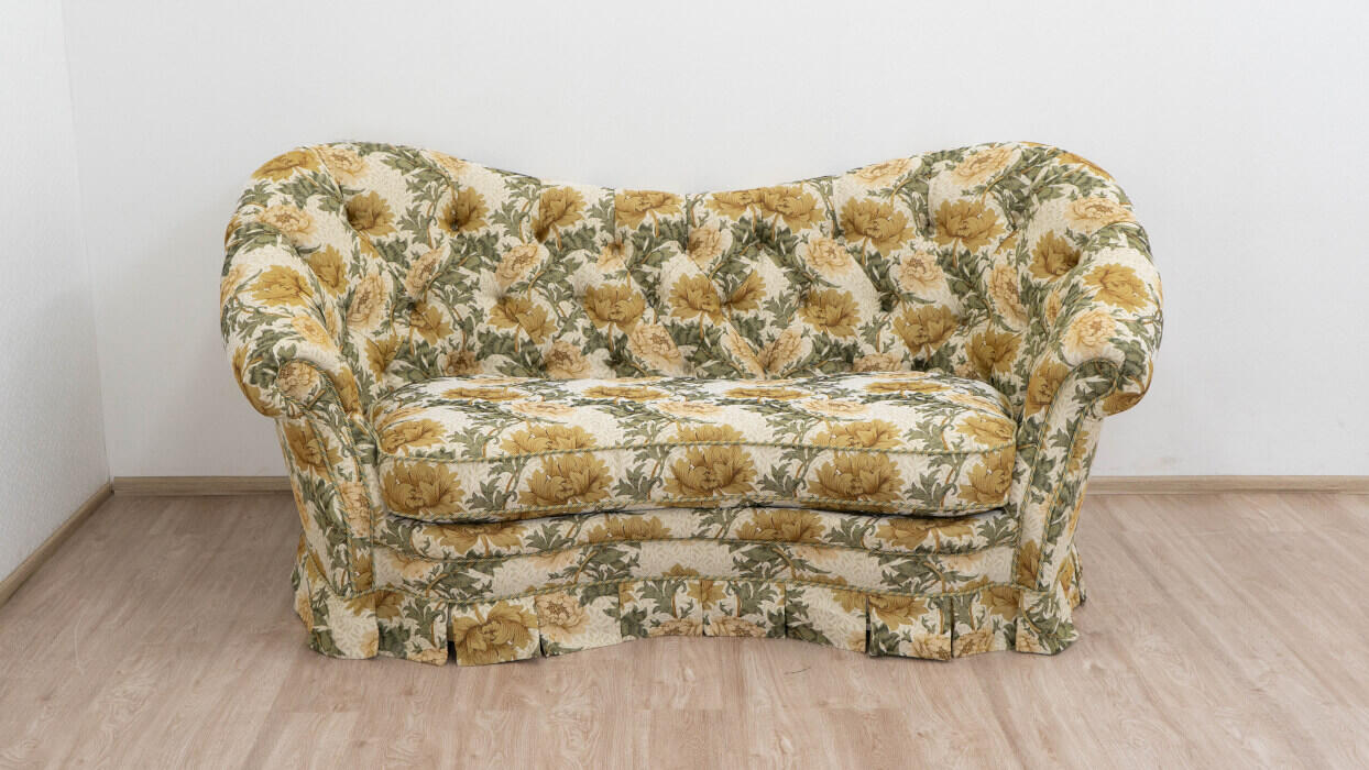 Диван ПРямой 12262 после реставрации