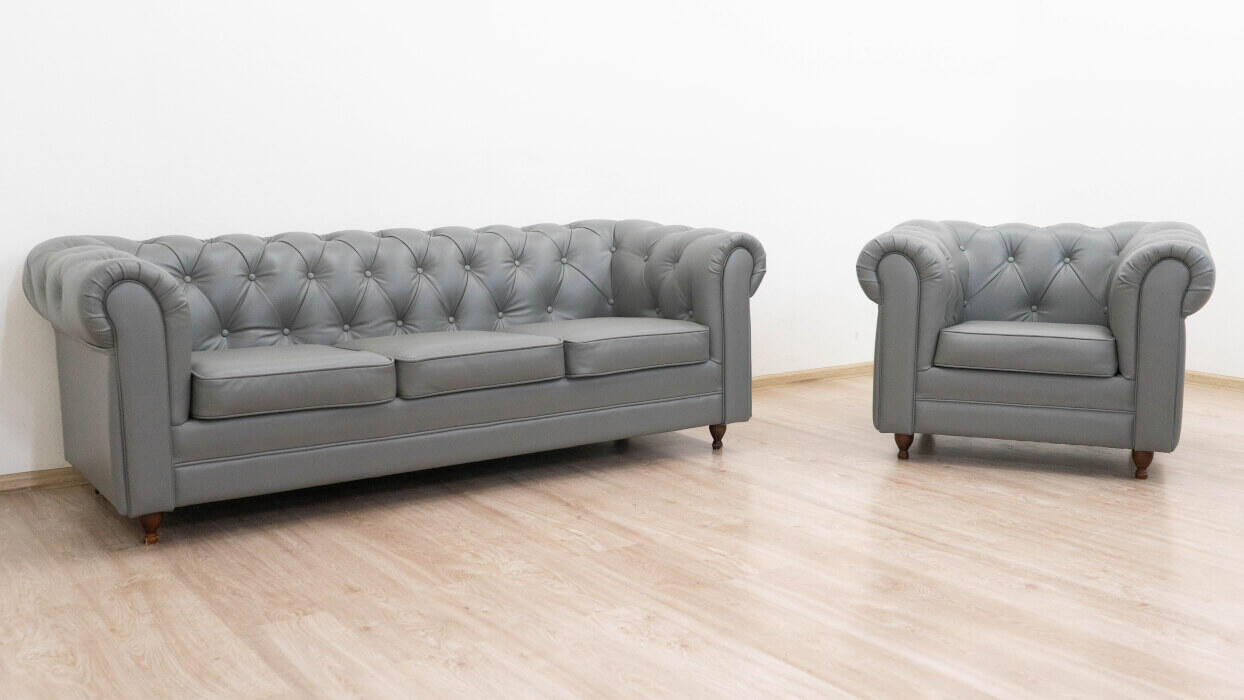 КомплектДиванКресло12264 после реставрации