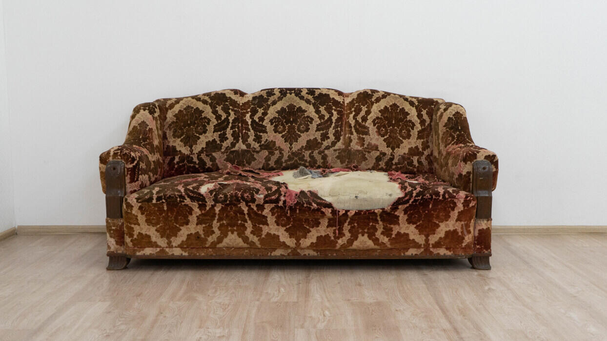 ПрямойДиван12267 до реставрации